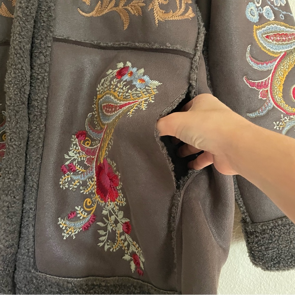 Johnny Was Saturna Faux Suede Coat Embroidered Charcoal Size Small NWT - Picture 4 of 10